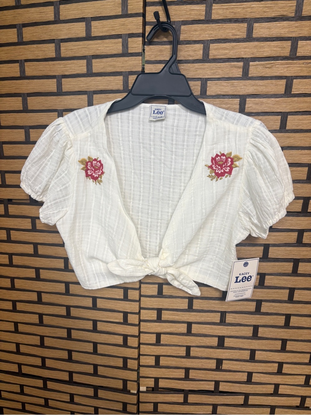 Lee white swim cover up top size Small
